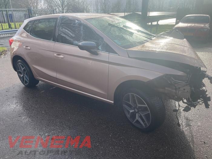 Seat Ibiza V 1.0 TSI 12V Salvage vehicle (2018, Metallic, Beige)