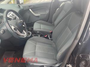 Ford Fiesta 6 1.6 16V Sport Épave (2010, Métallisé, Noir)