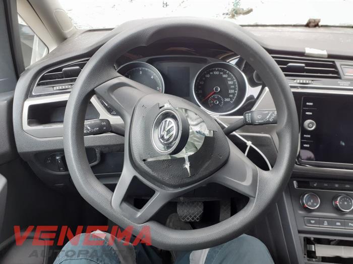 Volkswagen Touran 2.0 TDI 110 Vehículo de desguace (2018, Beige)
