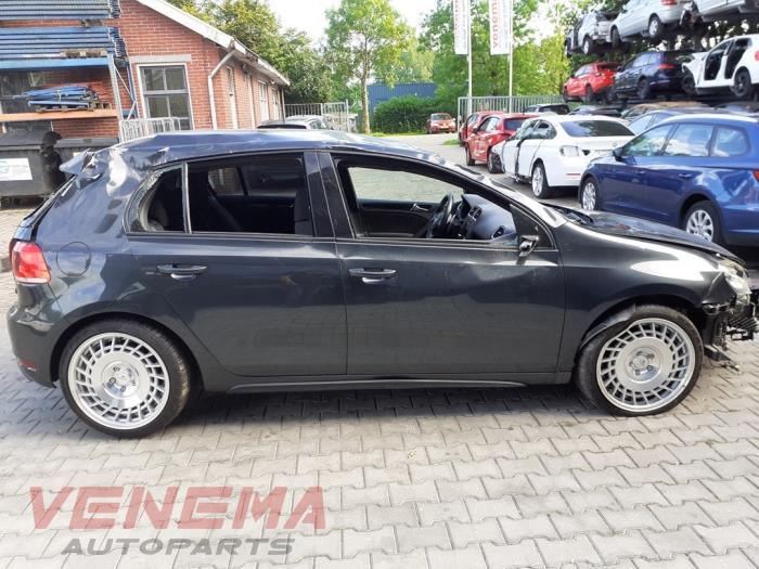 Volkswagen Golf VI 2.0 GTI 16V Schrottauto (2012, Metallic, Grau)
