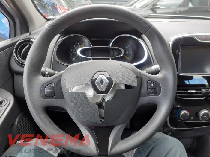Renault Clio IV 1.5 Energy dCi 90 FAP Schrottauto (2014, Metallic, Silbergrau)