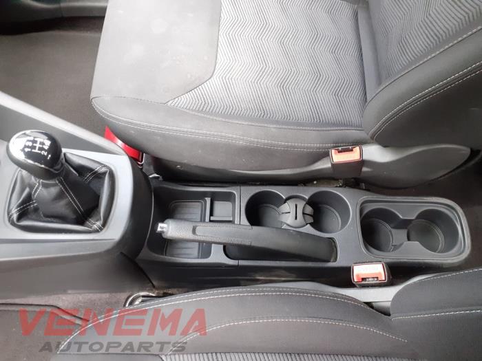 Ford Ka+ 1.2 Ti-VCT Épave (2018, Métallisé, Rouge)