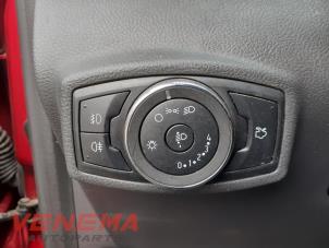 Ford Ka+ 1.2 Ti-VCT Épave (2018, Métallisé, Rouge)
