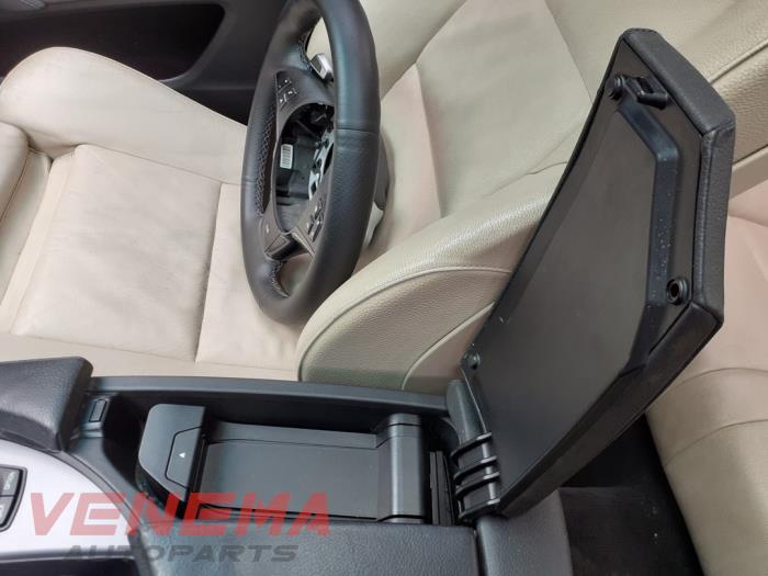 BMW 5 serie 530d 24V Schrottauto (2009, Schwarz) Venema Autoparts 