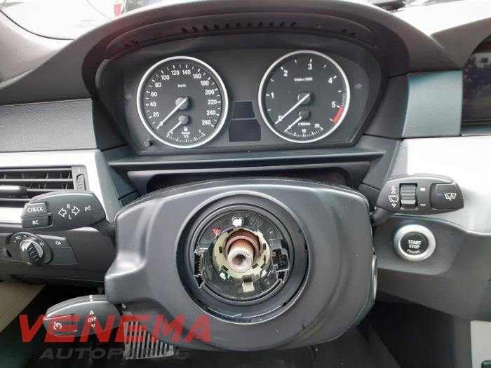 BMW 5 serie 530d 24V Schrottauto (2009, Schwarz) Venema Autoparts