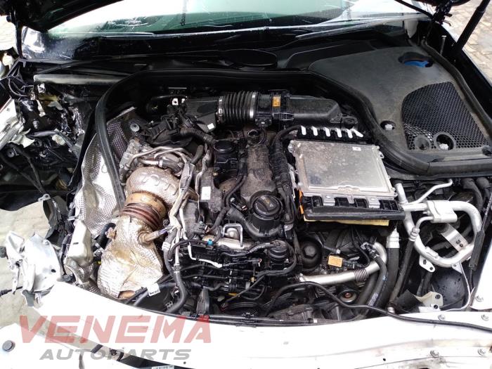 Mercedes E Estate E-200d 2.0 Turbo 16V Vehículo de desguace (2019, Metálico, Negro)