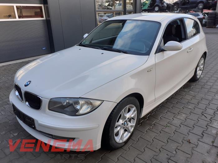BMW 1 serie 116i 1.6 16V Schrottauto (2008, Weiß)