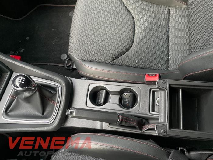 Seat Leon ST 1.4 TSI 16V Schrottauto (2017, Metallic, Braun)