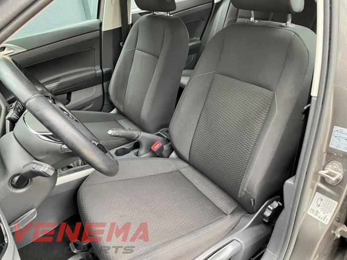 Volkswagen Polo VI 1.0 TSI 12V Schrottauto (2019, Metallic, Braun) 