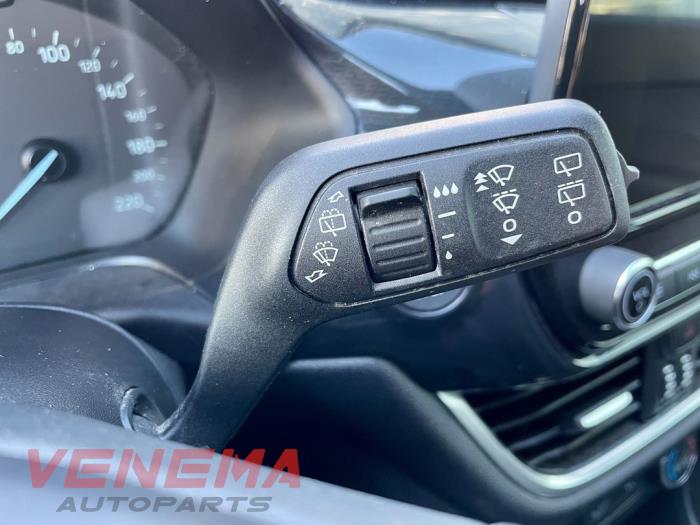 Ford Fiesta 7 1.0 EcoBoost 12V 100 Salvage vehicle (2017, Metallic, Black)