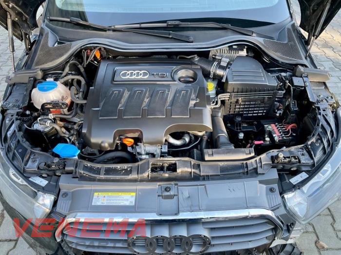 Audi A1 Sportback 1.6 TDI 16V Épave (2014, Métallisé, Noir)