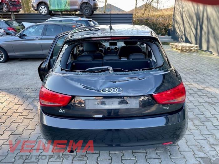 Audi A1 Sportback 1.6 TDI 16V Épave (2014, Métallisé, Noir)