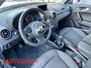 Audi A1 Sportback 1.6 TDI 16V Épave (2014, Métallisé, Noir)