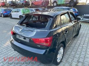 Audi A1 Sportback 1.6 TDI 16V Épave (2014, Métallisé, Noir)