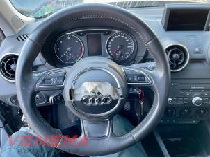 Audi A1 Sportback 1.6 TDI 16V Épave (2014, Métallisé, Noir)