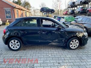 Audi A1 Sportback 1.6 TDI 16V Épave (2014, Métallisé, Noir)