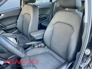 Audi A1 Sportback 1.6 TDI 16V Épave (2014, Métallisé, Noir)