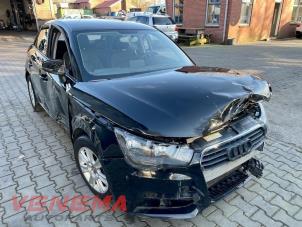 Audi A1 Sportback 1.6 TDI 16V Épave (2014, Métallisé, Noir)