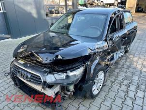Audi A1 Sportback 1.6 TDI 16V Épave (2014, Métallisé, Noir)