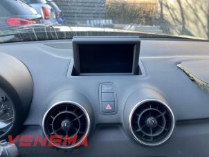 Audi A1 Sportback 1.6 TDI 16V Épave (2014, Métallisé, Noir)
