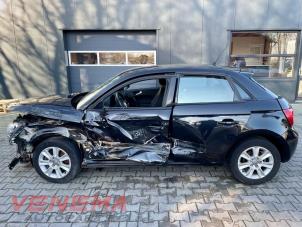 Audi A1 Sportback 1.6 TDI 16V Épave (2014, Métallisé, Noir)