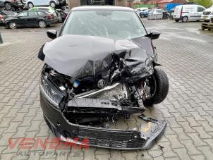 Skoda Fabia III 1.0 TSI 12V Épave (2019, Métallisé, Noir)