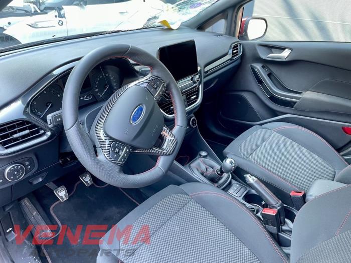 Ford Fiesta 7 1.0 EcoBoost 12V Samochód złomowany (2021, Metalik, Czerwony)