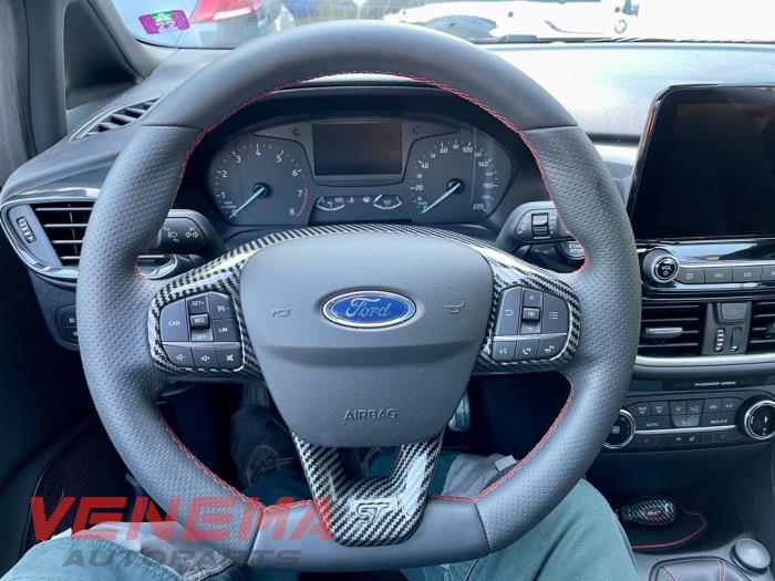 Ford Fiesta 7 1.0 EcoBoost 12V Samochód złomowany (2021, Metalik, Czerwony)