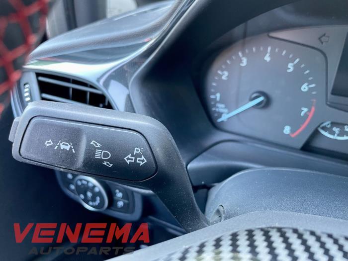 Ford Fiesta 7 1.0 EcoBoost 12V Samochód złomowany (2021, Metalik, Czerwony)