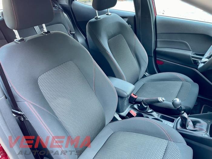 Ford Fiesta 7 1.0 EcoBoost 12V Samochód złomowany (2021, Metalik, Czerwony)