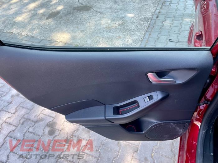 Ford Fiesta 7 1.0 EcoBoost 12V Samochód złomowany (2021, Metalik, Czerwony)