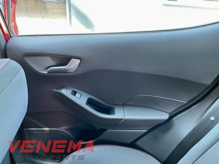 Ford Fiesta 7 1.0 EcoBoost 12V Samochód złomowany (2021, Metalik, Czerwony)