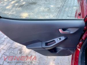 Ford Fiesta 7 1.0 EcoBoost 12V Samochód złomowany (2021, Metalik, Czerwony)