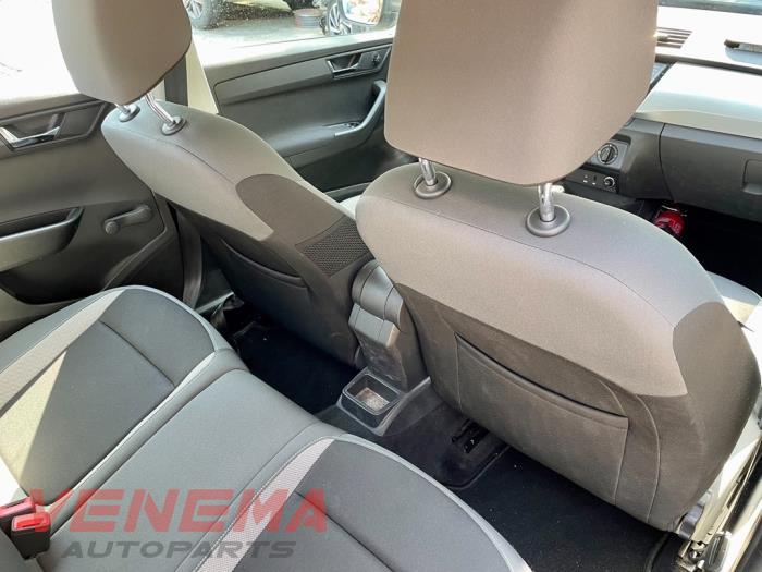 Skoda Fabia III Combi 1.0 TSI 12V Samochód złomowany (2018, Metalik, Szary)