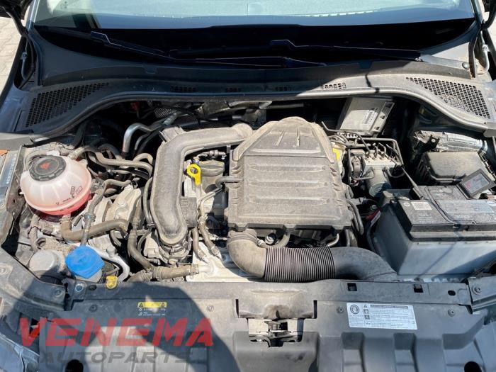 Skoda Fabia III Combi 1.0 TSI 12V Samochód złomowany (2018, Metalik, Szary)