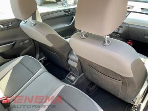 Skoda Fabia III Combi 1.0 TSI 12V Samochód złomowany (2018, Metalik, Szary)