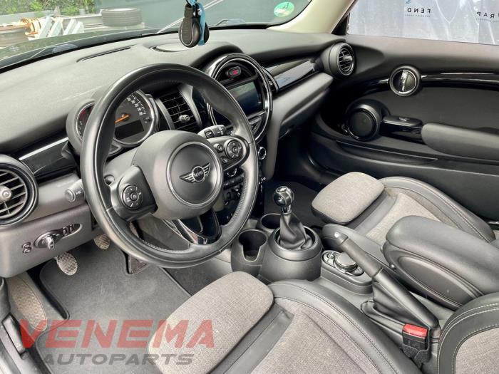 Mini Mini 2.0 16V Cooper S Épave (2019, Métallisé, Noir)