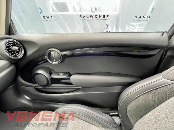 Mini Mini 2.0 16V Cooper S Épave (2019, Métallisé, Noir)