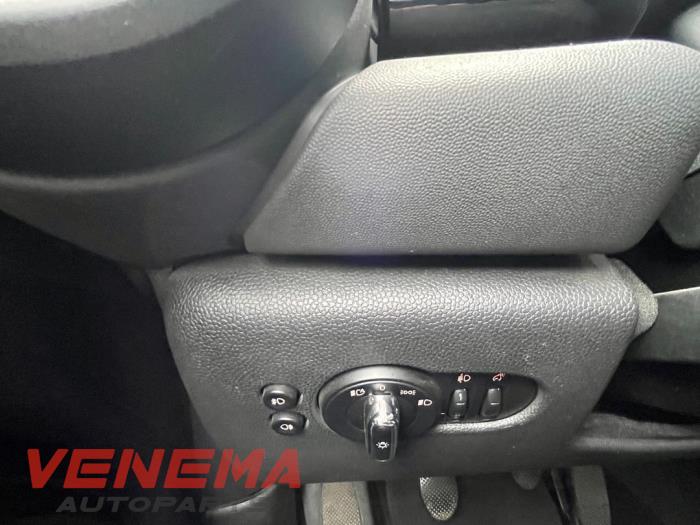 Mini Mini 2.0 16V Cooper S Épave (2019, Métallisé, Noir)