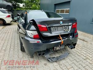 BMW 5 serie 550i V8 32V TwinPower Turbo Vehículo de desguace (2010, Metálico, Gris)