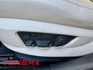 BMW 5 serie 550i V8 32V TwinPower Turbo Vehículo de desguace (2010, Metálico, Gris)