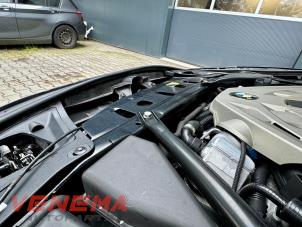 BMW 5 serie 550i V8 32V TwinPower Turbo Vehículo de desguace (2010, Metálico, Gris)