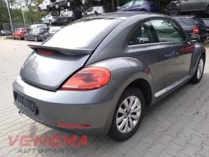 Volkswagen Beetle 1.6 TDI 16V Épave (2012, Métallisé, Gris)