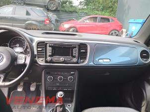 Volkswagen Beetle 1.6 TDI 16V Épave (2012, Métallisé, Gris)
