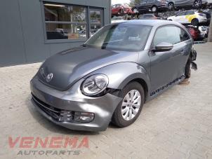 Volkswagen Beetle 1.6 TDI 16V Épave (2012, Métallisé, Gris)