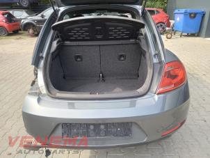 Volkswagen Beetle 1.6 TDI 16V Épave (2012, Métallisé, Gris)
