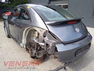 Volkswagen Beetle 1.6 TDI 16V Épave (2012, Métallisé, Gris)