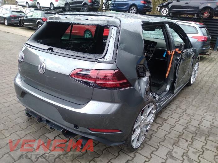 Volkswagen Golf VII 2.0 GTI 16V Performance Package Épave (2017, Foncé, Gris argenté)