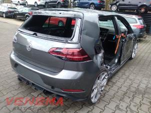 Volkswagen Golf VII 2.0 GTI 16V Performance Package Épave (2017, Foncé, Gris argenté)