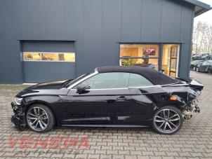 Audi A5 Cabrio 3.0 TDI V6 24V Quattro Samochód złomowany (2017, Czarny)